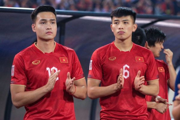 Tìm hiểu những cầu thủ mang áo số 12 của Việt Nam 
